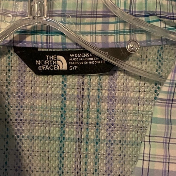The North Face Womens Blue Plaid Short Sleeve Collared Shirt Top Size S/P - Picture 4 of 6